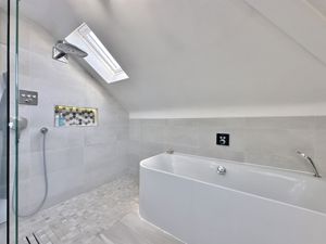 Photo 27- click for photo gallery